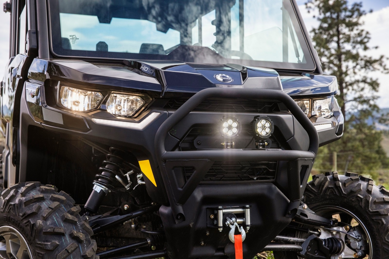 2023 CanAm Defender SideBySide Vehicle for Work